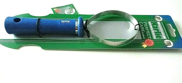 Trimmer Striegel Fellpflege bei Katzen